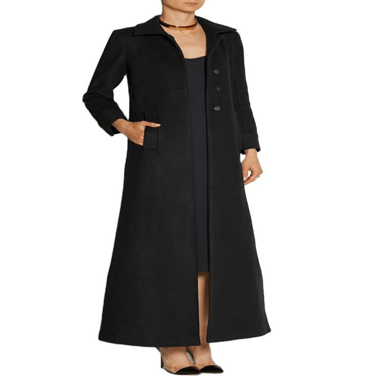 Ladies Floor-Length Single-Breasted Coat with Split and Tailored Silhouette