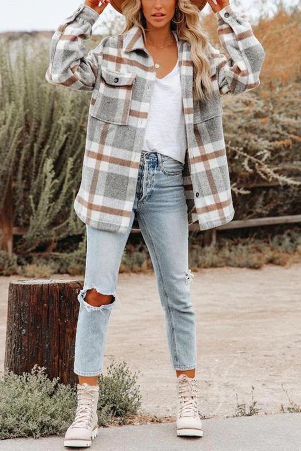 Checkered jacket with pockets for women
