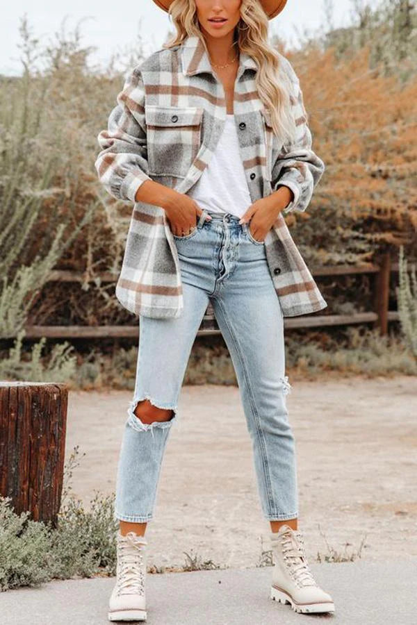 Checkered jacket with pockets for women