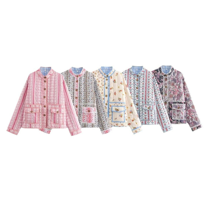 Ladies quilted short jacket with stand-up collar, patch pockets and fine ethnic print