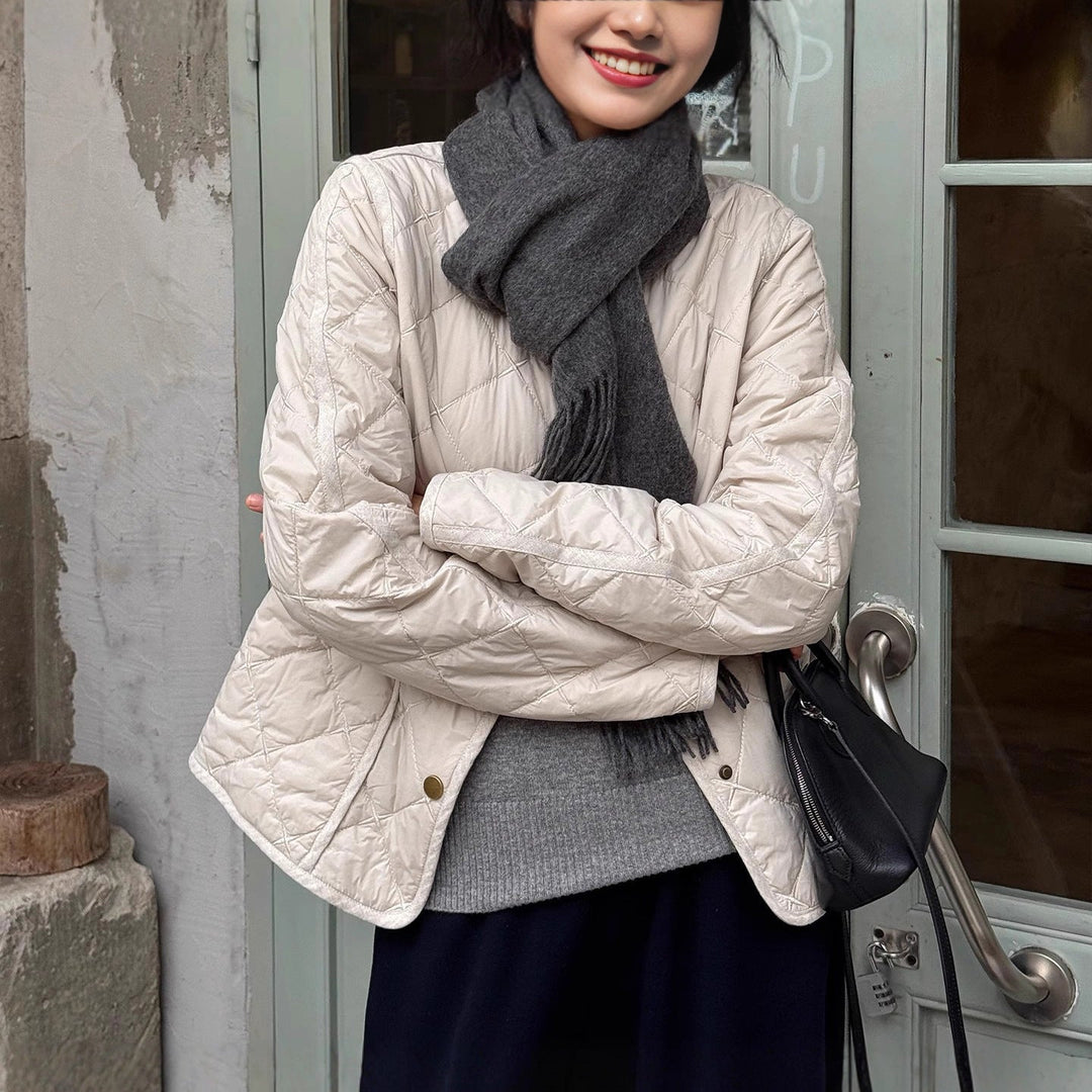 Ladies transitional jacket with quilted design