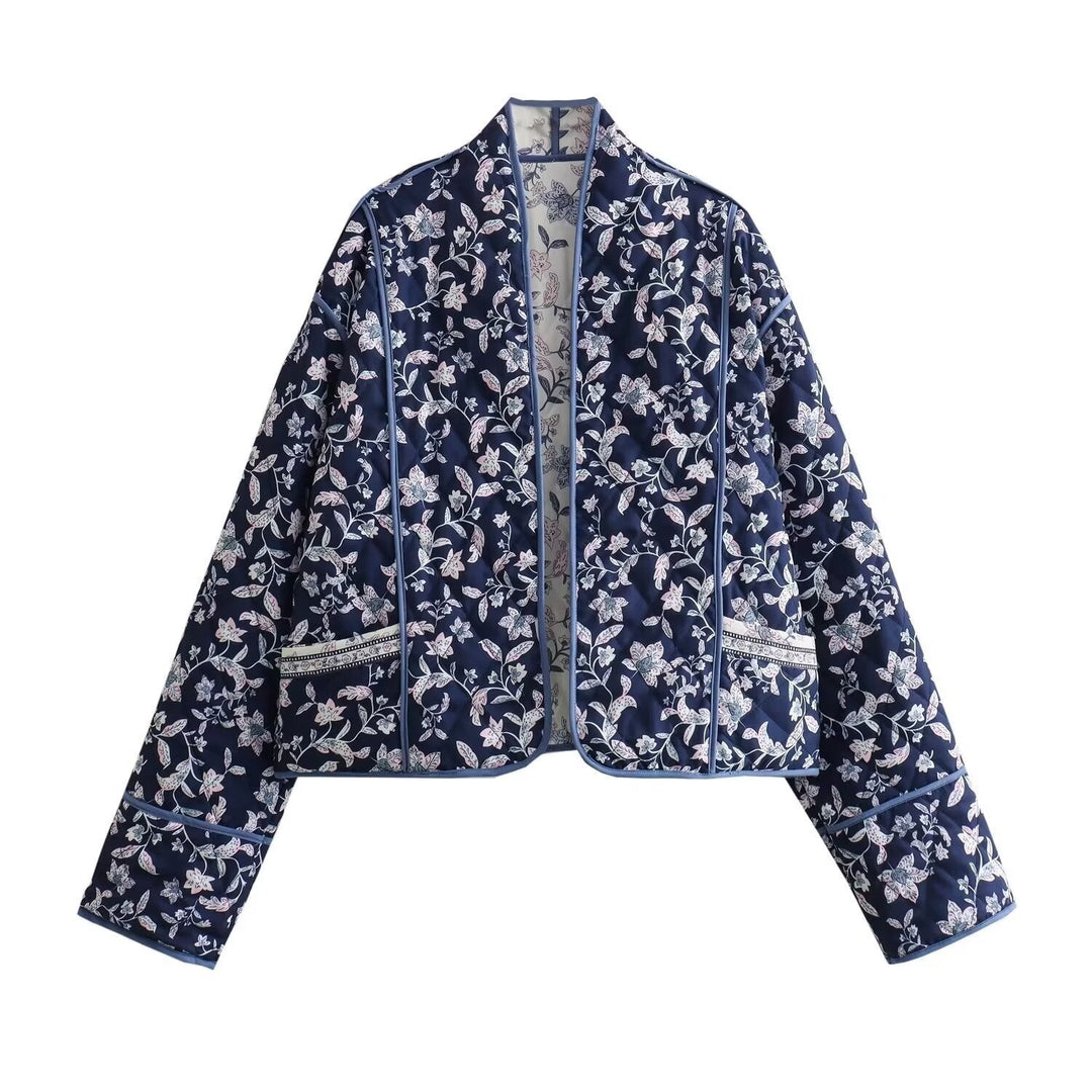 Ladies quilted kimono jacket with floral all-over pattern and contrasting piping