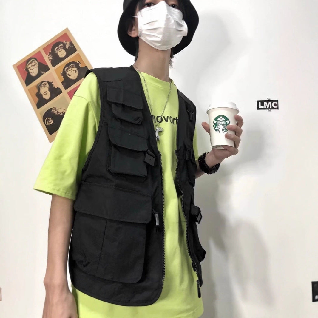 Unisex multifunctional utilitarian vest