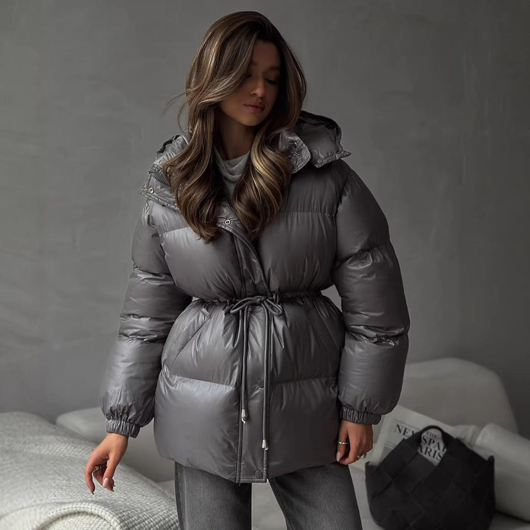 Women’s quilted down jacket with fitted drawstring and hood