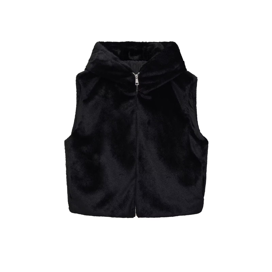 Women’s sleeveless teddy vest with hood and zip