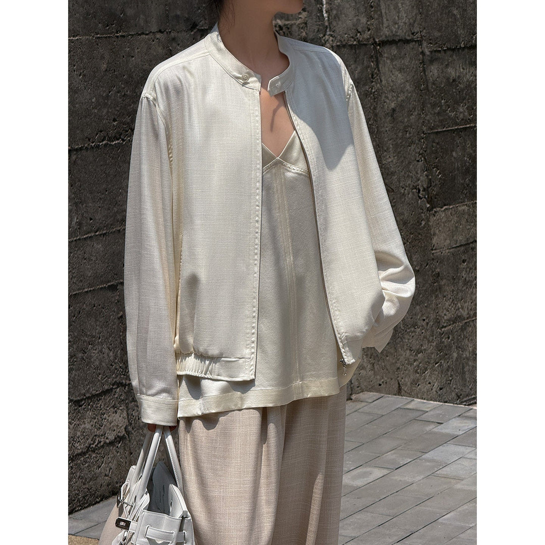 Women’s Lightweight and Elegant Transition Jacket