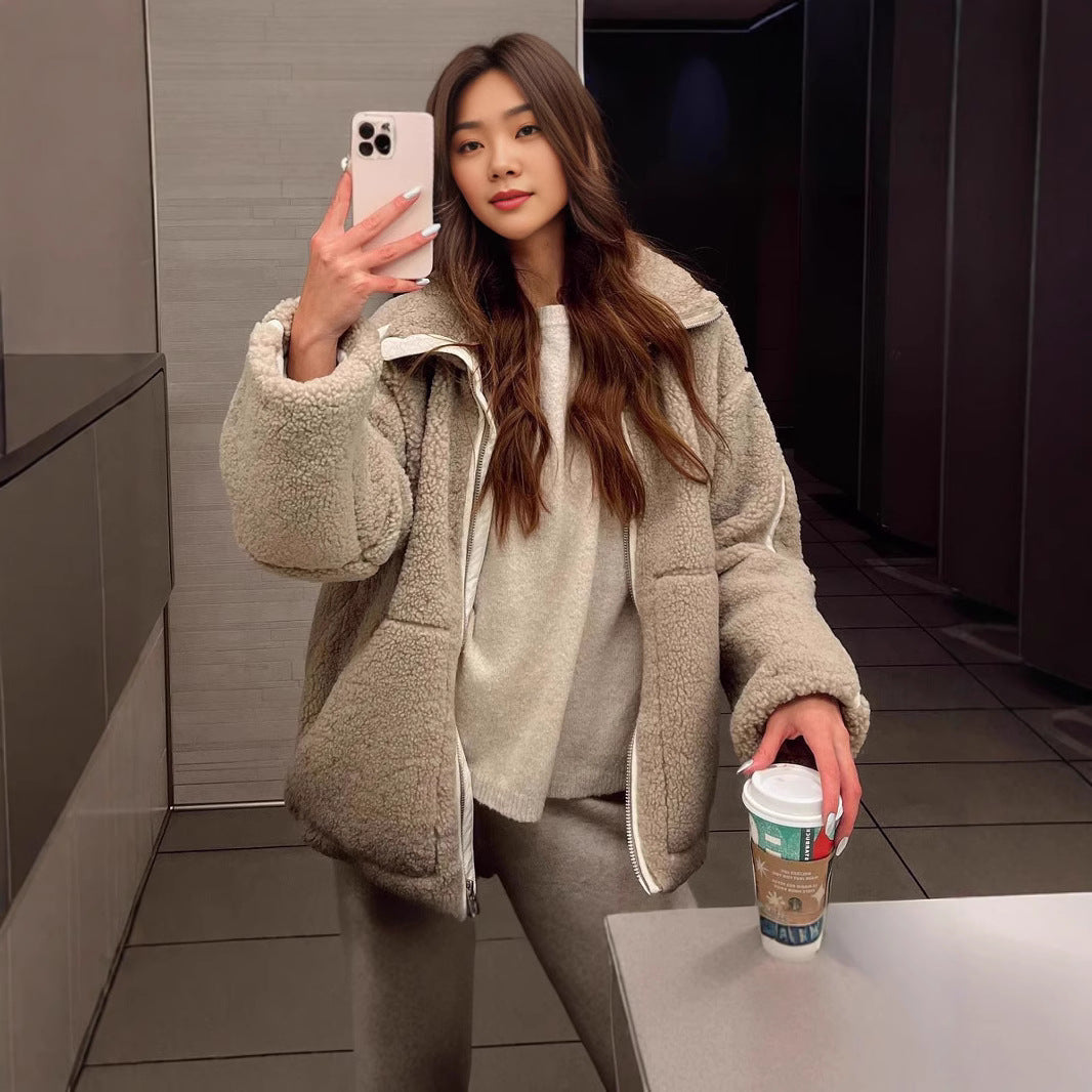 Women Wide Cut Teddy Fleece Jacket with High Standing Collar