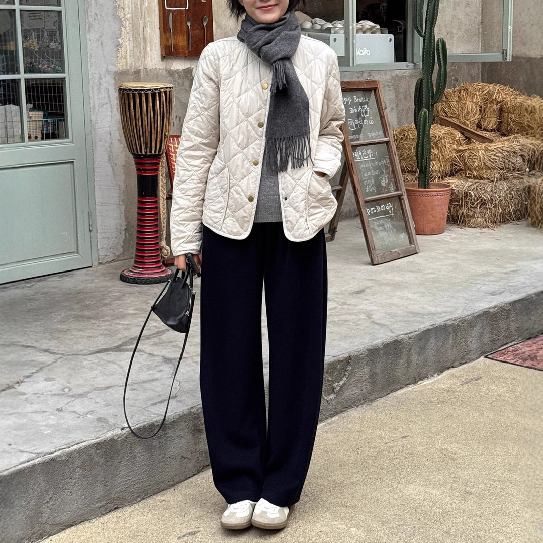 Ladies transitional jacket with quilted design