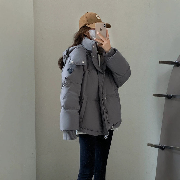Women’s oversized quilted short jacket with hood, windproof lining and oversized collar