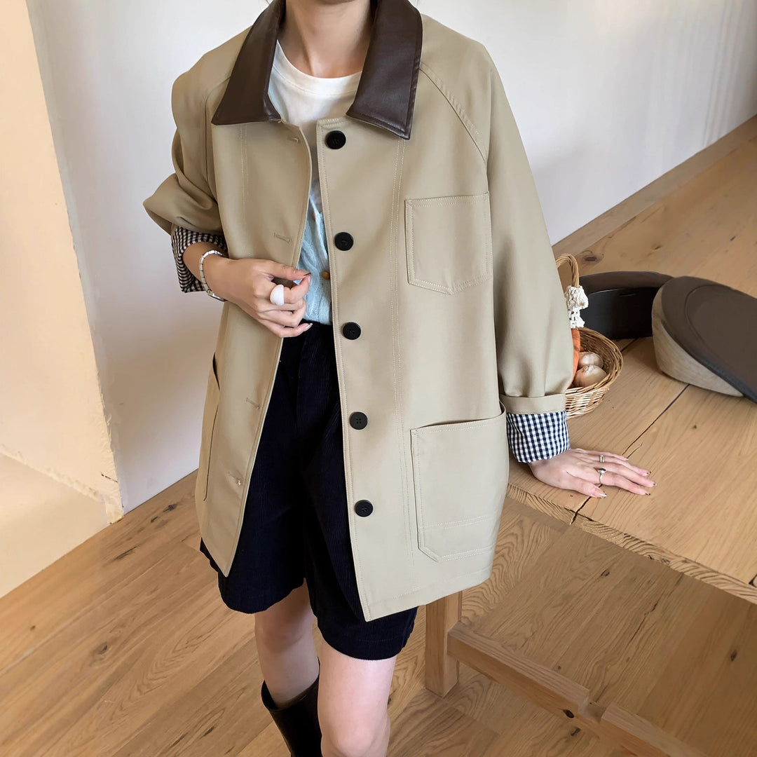 Women Lightweight Oversized Transition Jacket with Contrast Collar and Checkered Sleeve Hem