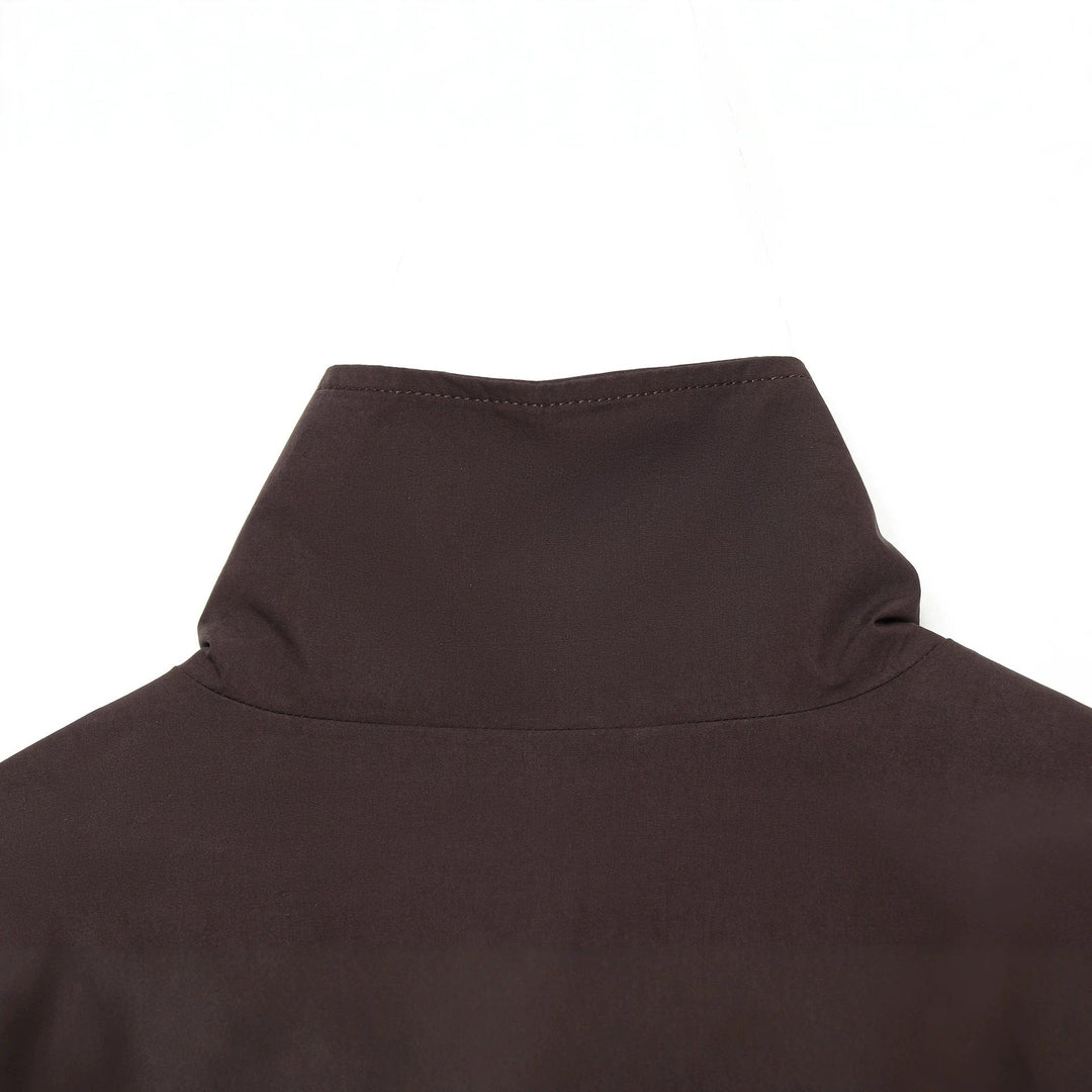Women’s utilitarian short jacket with zip and shirt collar