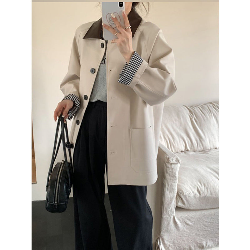 Women Lightweight Oversized Transition Jacket with Contrast Collar and Checkered Sleeve Hem