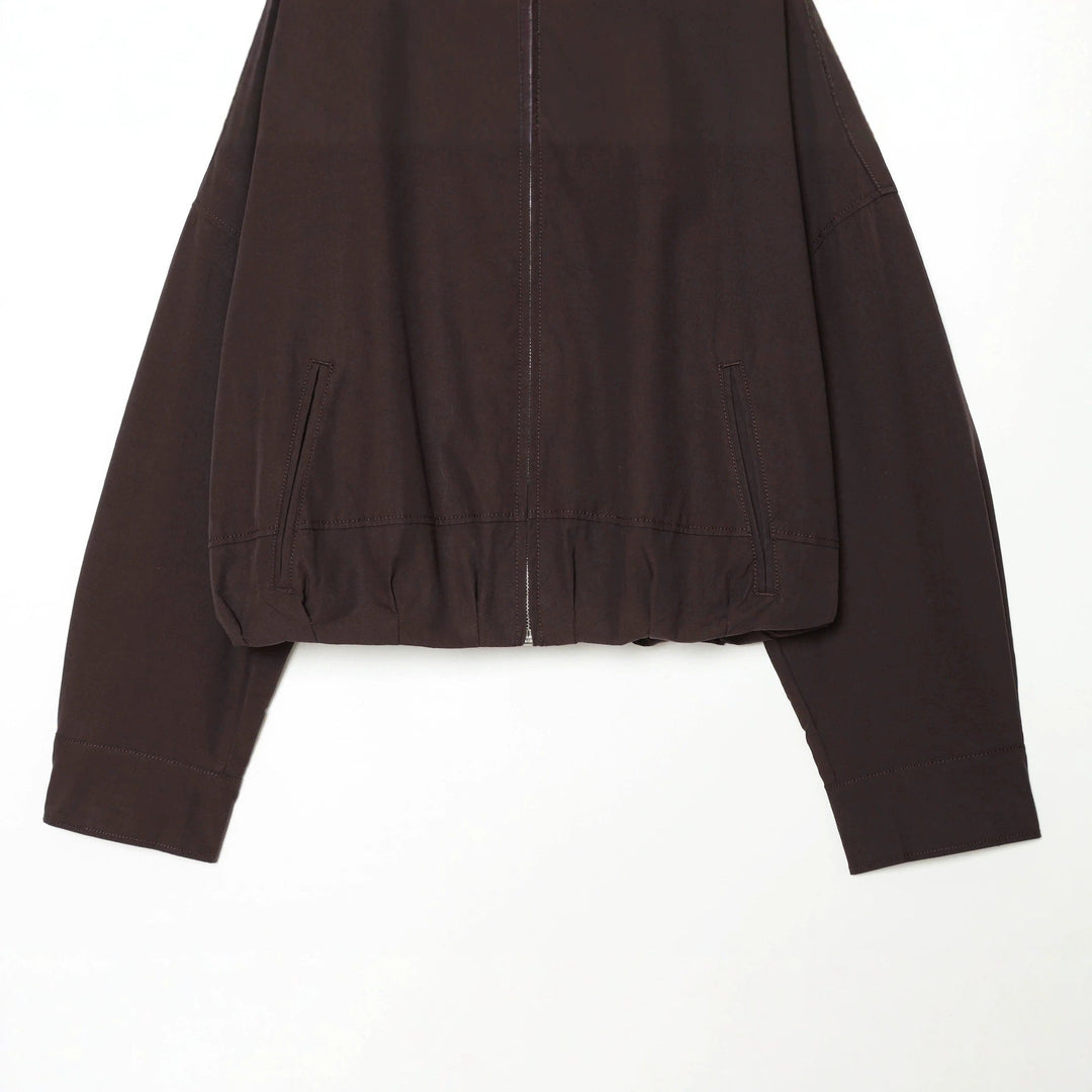 Women’s utilitarian short jacket with zip and shirt collar