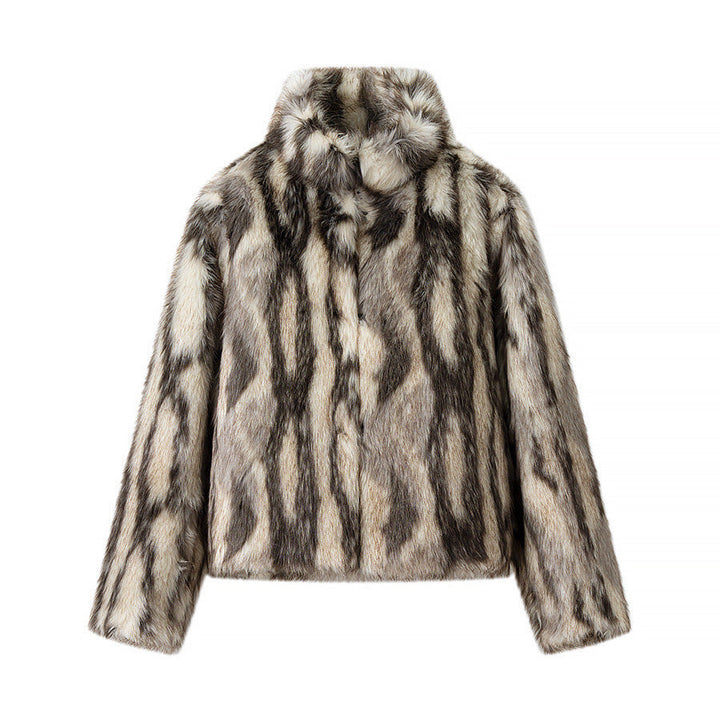 Women Short Faux Fur Jacket with Voluminous Fur Look, Boxy Silhouette and Insert Pockets