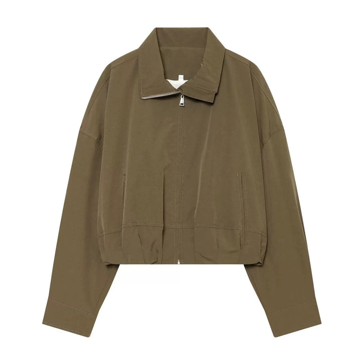 Women’s utilitarian short jacket with zip and shirt collar
