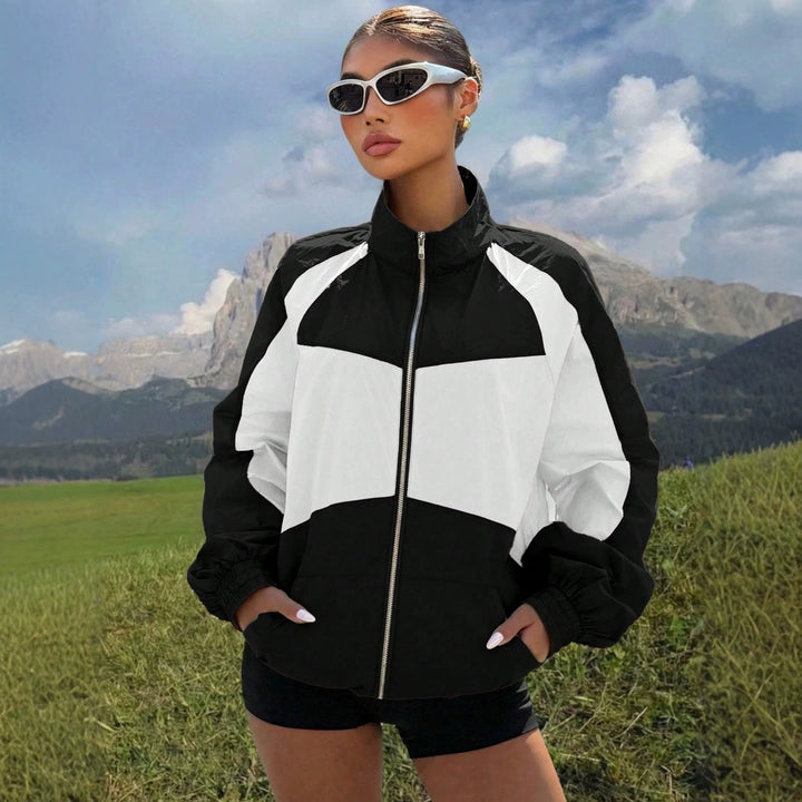Women Lightweight color Block Windbreaker with Stand-Up Collar and Zip Closure