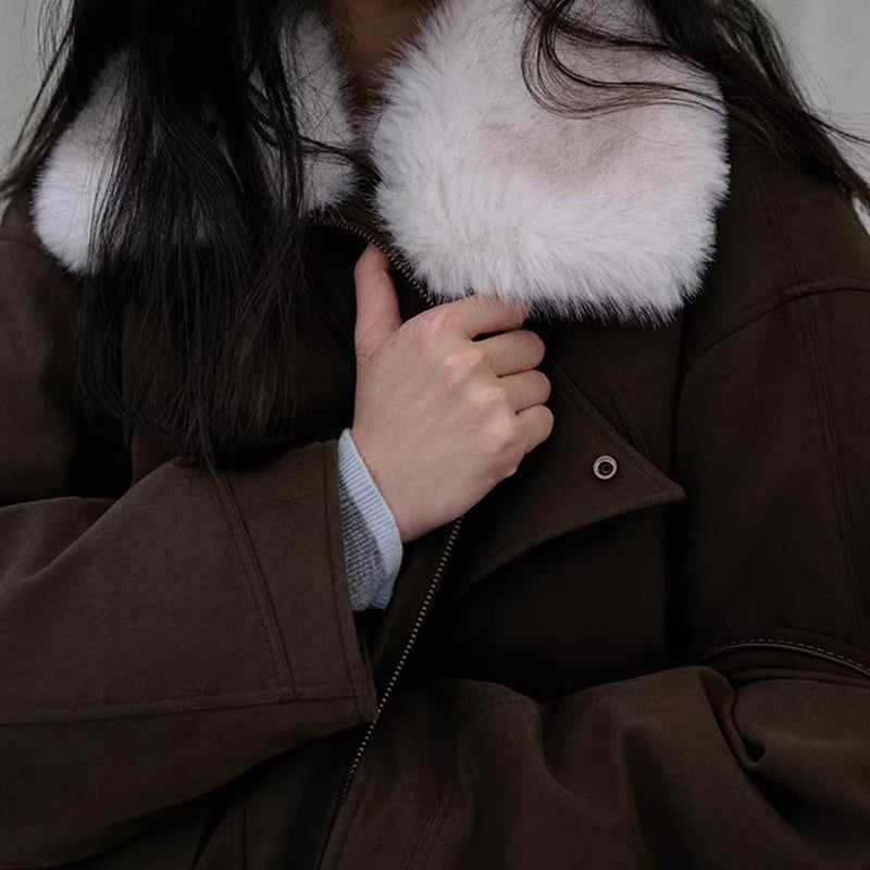 Women’s Stylish and Comfortable Transition Jacket with Teddy Collar