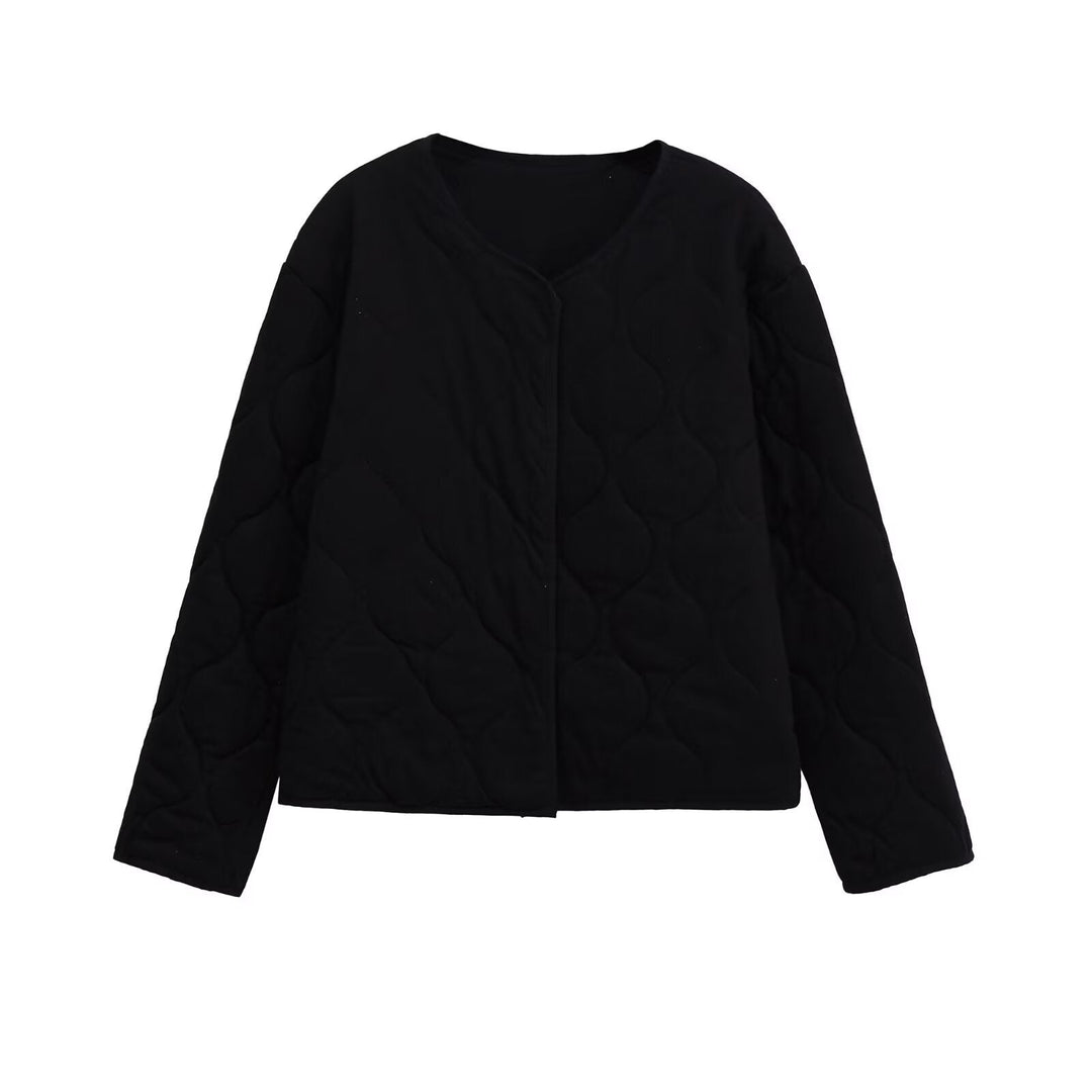 Ladies Quilted Short Jacket in Oversized Cut with Round Neck and Wave Stitching