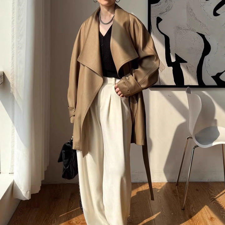 Women Elegant Trench Coat made of high-quality material