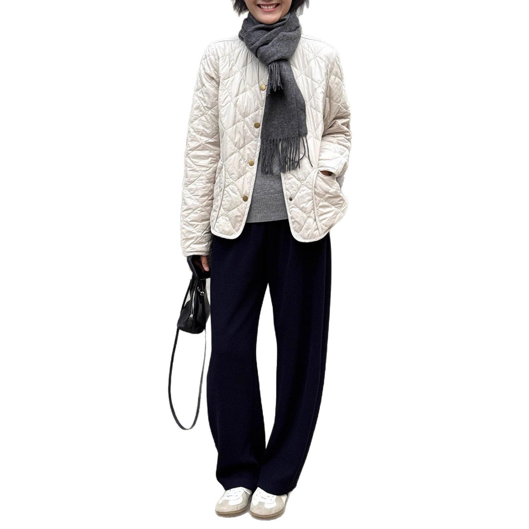 Ladies transitional jacket with quilted design