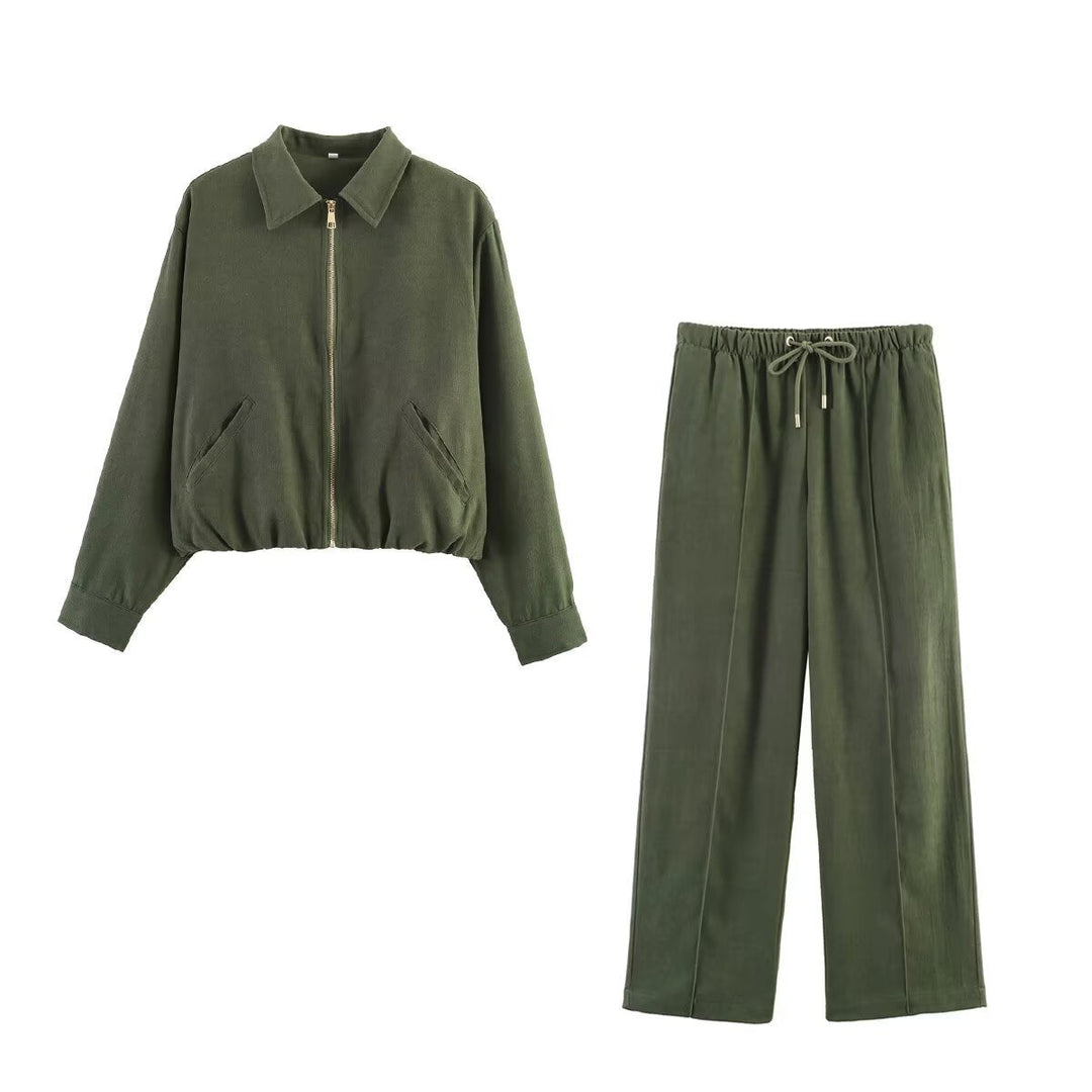 Ladies cropped blouson jacket in velour look with shirt collar, elastic hem and side pockets