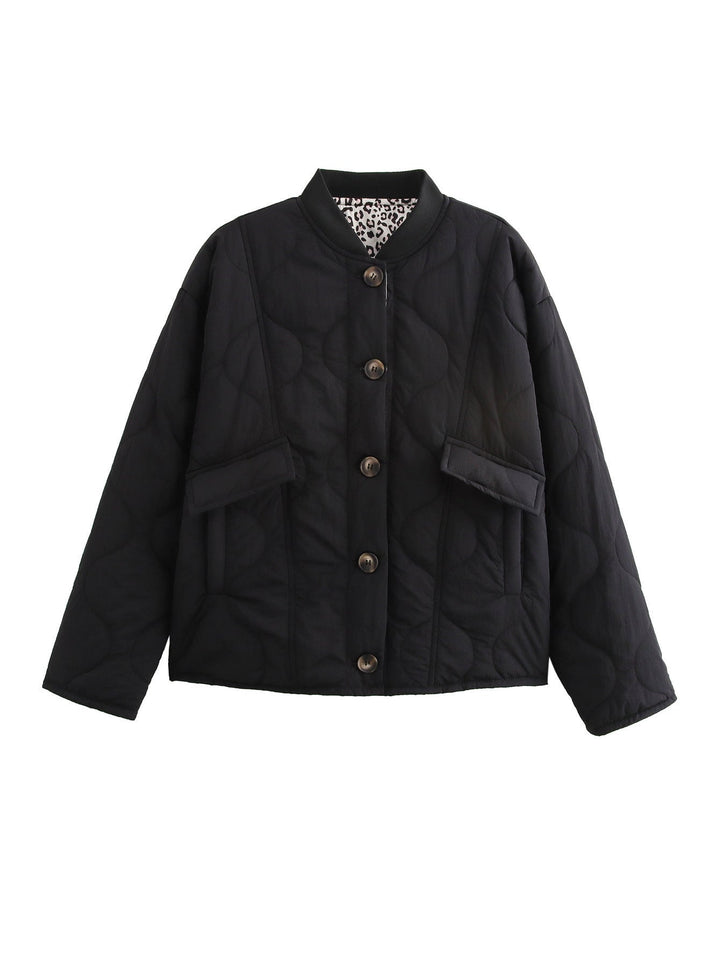 Women Padded Quilted Jacket in Boxy Cut with Round Neckline and Applied Pockets