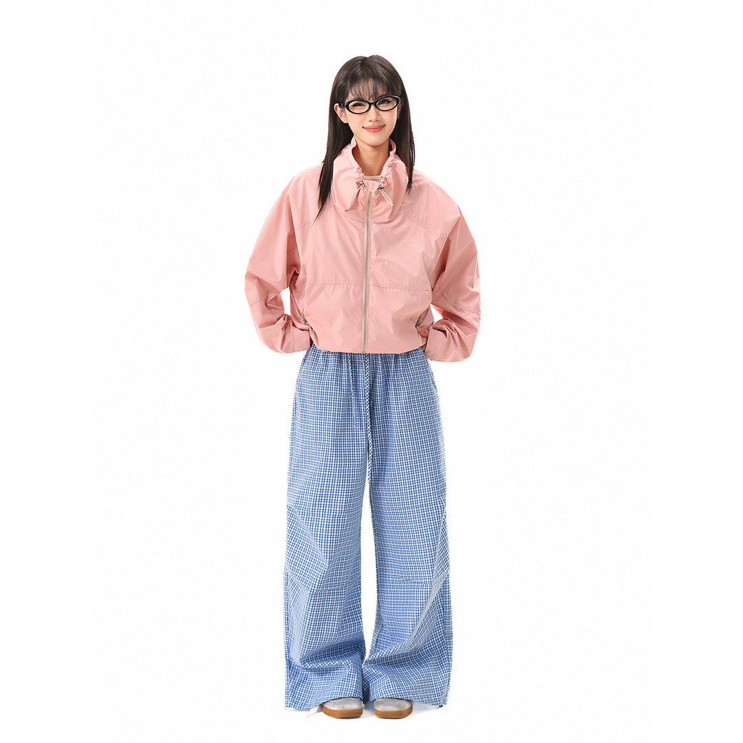 Women Lightweight Cropped Transition Jacket with High Stand Collar and Zip Pockets