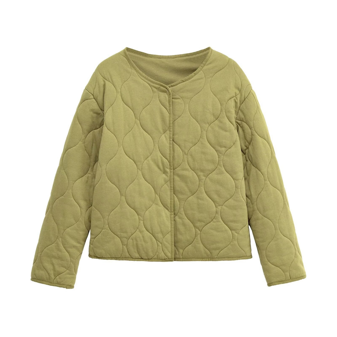 Ladies Quilted Short Jacket in Oversized Cut with Round Neck and Wave Stitching