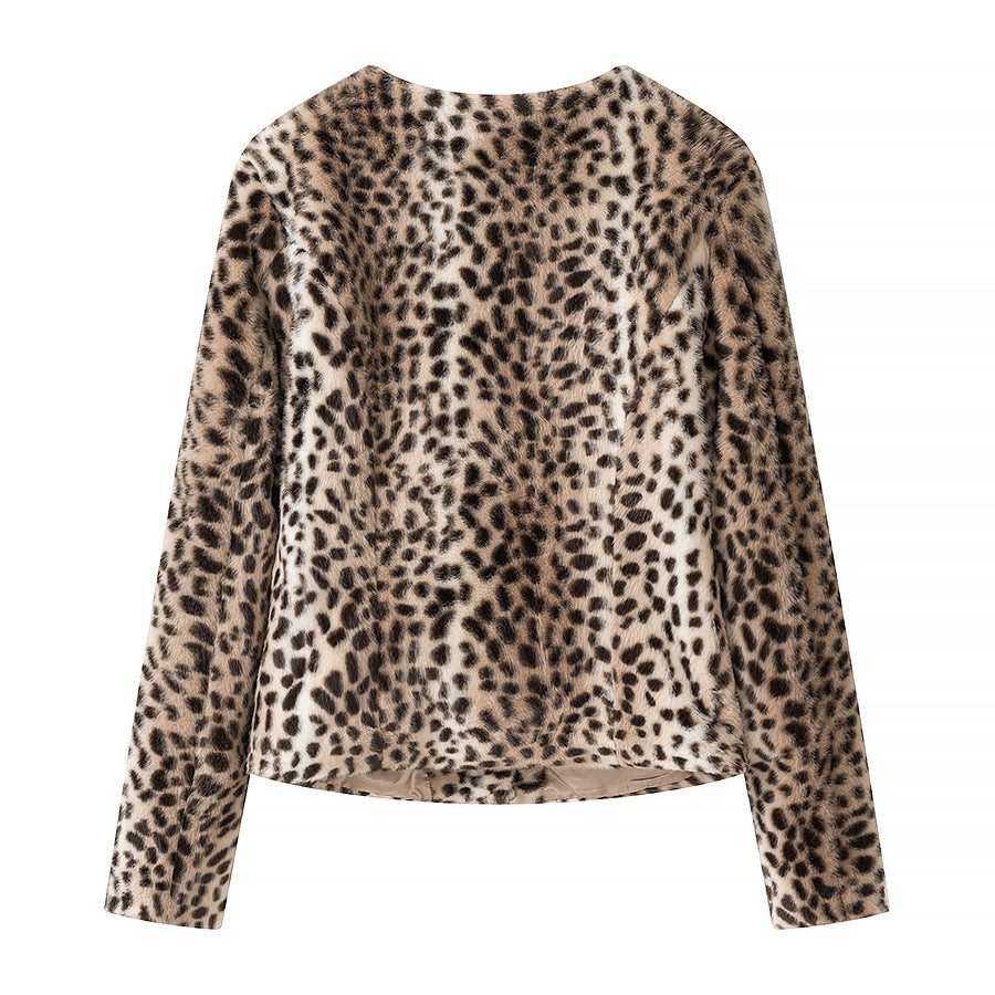 Women Short Faux Fur Jacket with Leopard Print and Round Neck