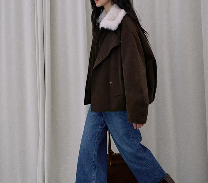 Women’s Stylish and Comfortable Transition Jacket with Teddy Collar