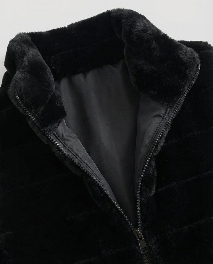 Quilted gilet with faux fur for women