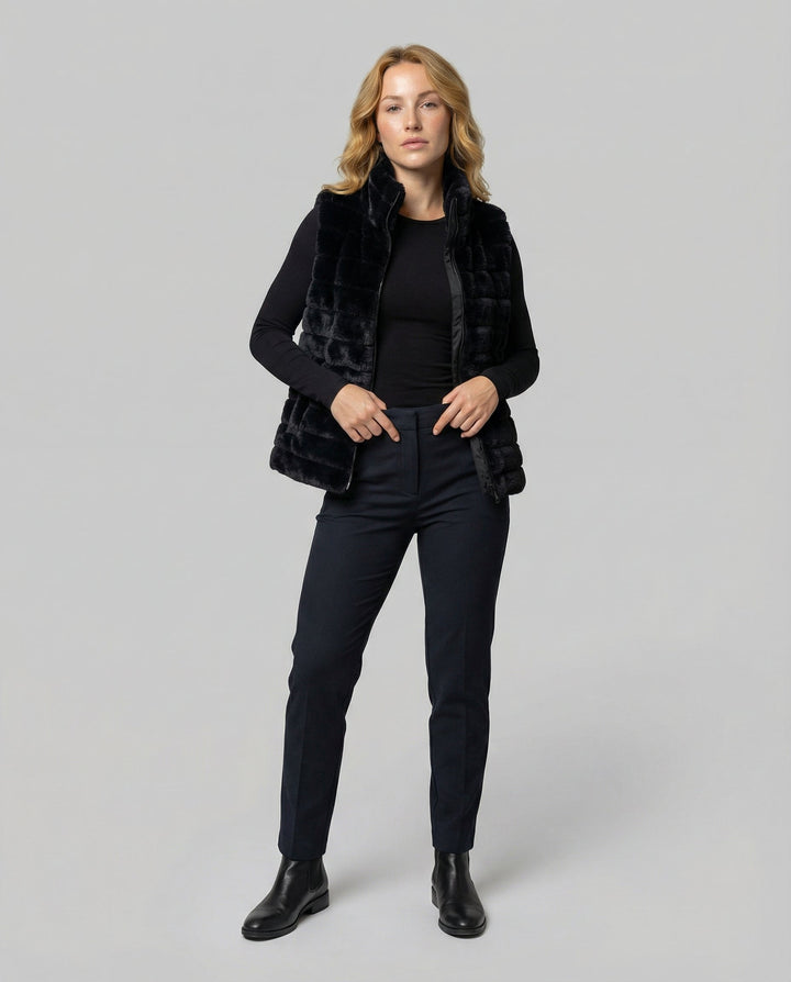 Quilted gilet with faux fur for women
