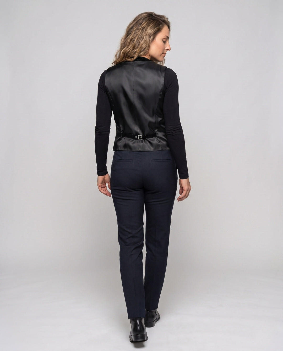 Women elegant round collar vest
