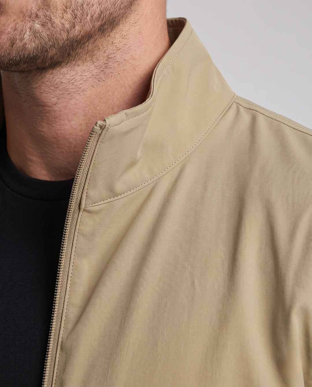 Unisex Ultra-Light Zip Transitional Jacket with Stand Collar, Zip Pockets &amp; Wind-Resistant Material