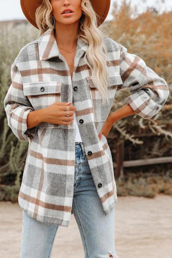 Checkered jacket with pockets for women