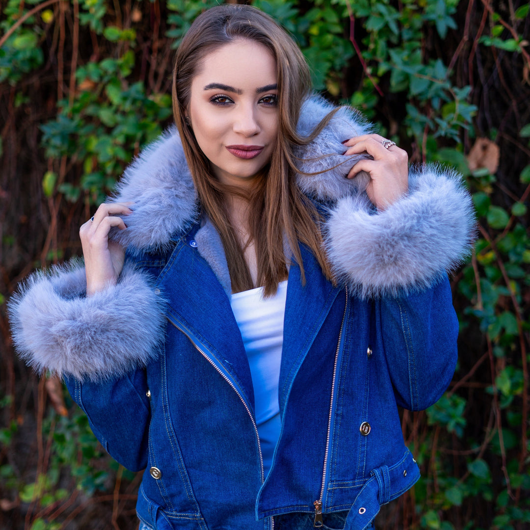 denim jacket with faux Fur collar