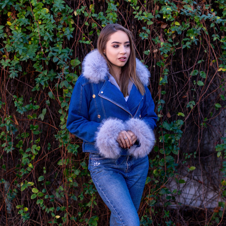 denim jacket with faux Fur collar