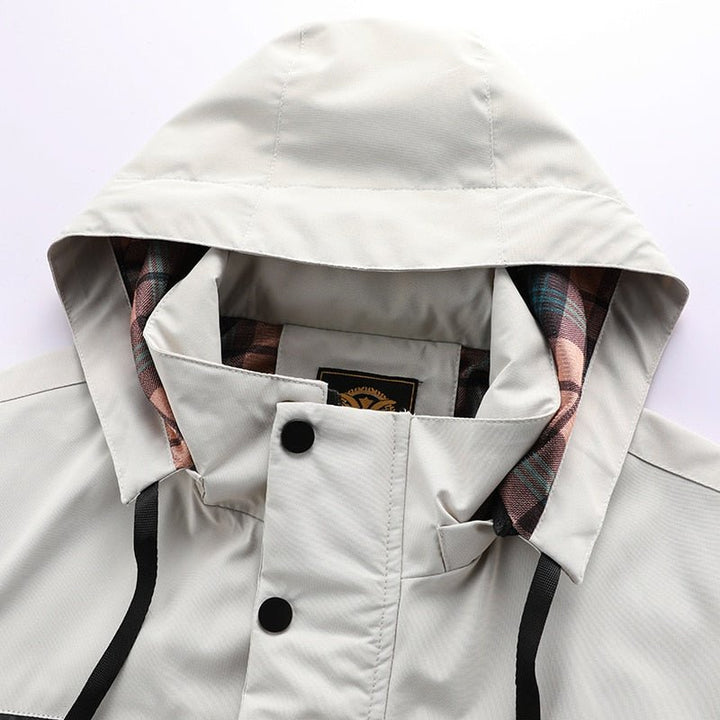 Water-resistant Titan jacket